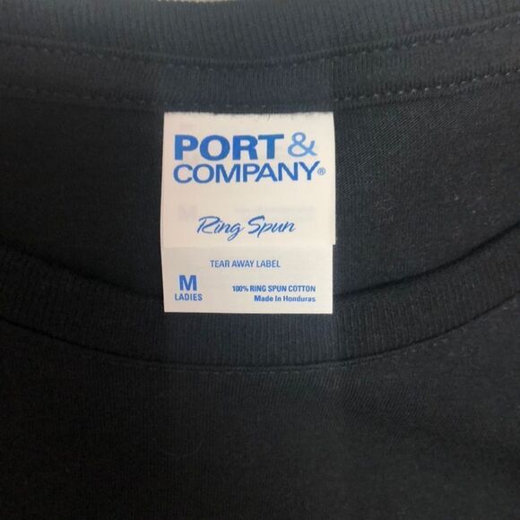 NWT Queens are born in the 70’s Black t-shirt M - Picture 4 of 6